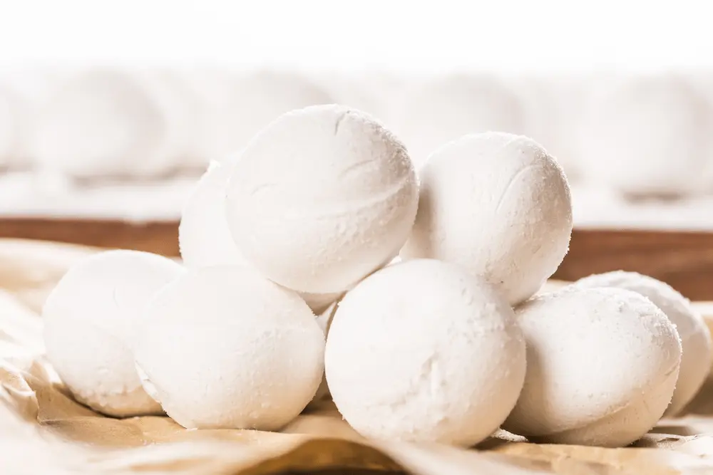 alcune palline di naftalina