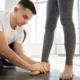 fisioterapista cura alluce valgo di donna