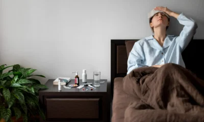lavoratore malato soffre a letto