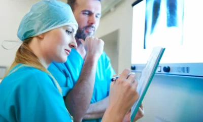medici analizzano nodulo calcifico