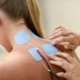 onde d'urto fatte sul collo di una donna