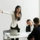 capa caccia licenzia lavoratore in ufficio