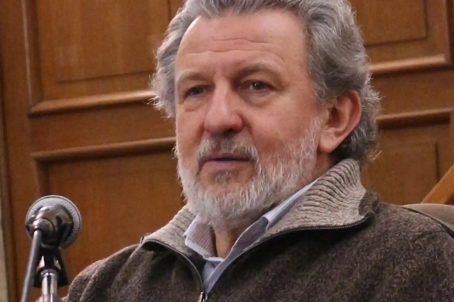 piergiorgio Odifreddi durante un meeting