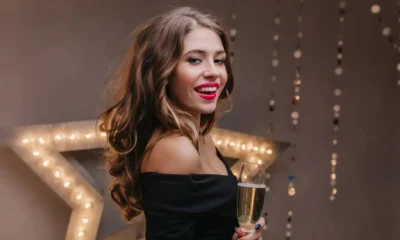 una candidata a Miss Italia sorridente