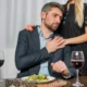 uomo con amante dopocena