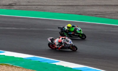 Fotografía de una sport motorcycle speed relacionada con quale è la moto più veloce al mondo, ideal para ilustrar el tema de las motos más rápidas y su rendimiento extremo.