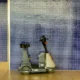 Fotografía de assistenza aeroporto disabili anziani con una persona en silla de ruedas recibiendo ayuda en el aeropuerto.