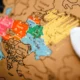 Mapa del mundo para ilustrar quante stati ci sono nel mondo en un artículo sobre cuántos estados hay realmente en el mundo