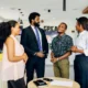 Imagen de business team collaboration para ilustrar el tema quale metafora rappresenta meglio un gruppo di lavoro en un artículo sobre cómo representar visualmente un equipo eficaz en la empresa.