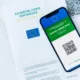 Documento sobre quale sistema di cifratura viene utilizzato per la firma digitale con un certificado digital y elementos de seguridad visuales.