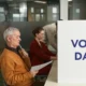 Imagen de un election polling station para ilustrar el tema chi può fare il rappresentante di lista en un artículo sobre requisitos y funciones al seggio
