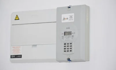 Primer plano de una factura de electricidad relacionada con canone Rai 2026