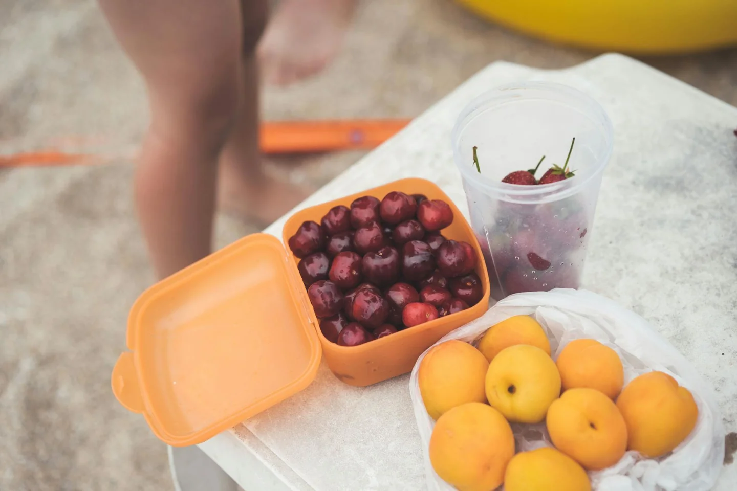 Fruta fresca de verano para ilustrar el artículo cosa mangiare quando fa caldo