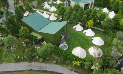 Foto de glamping tent resort para ilustrar quanto costa glamping Italia en un artículo sobre precios, servicios y diferencias entre alojamientos.