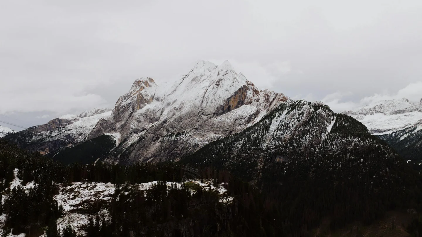 Paisaje de montaña en Italia para ilustrar dove si trovano i monti sibillini