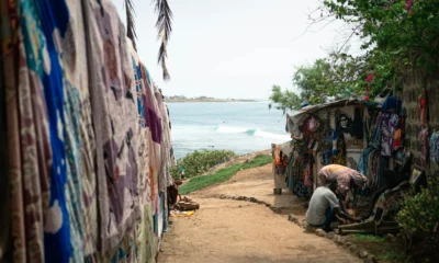 Foto de un mercado callejero en Senegal para ilustrar che lingua si parla in senegal
