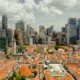 Vista aérea del skyline de Singapur para ilustrar "dove si trova singapore in quale nazione" en un artículo sobre su ubicación y su importancia geográfica
